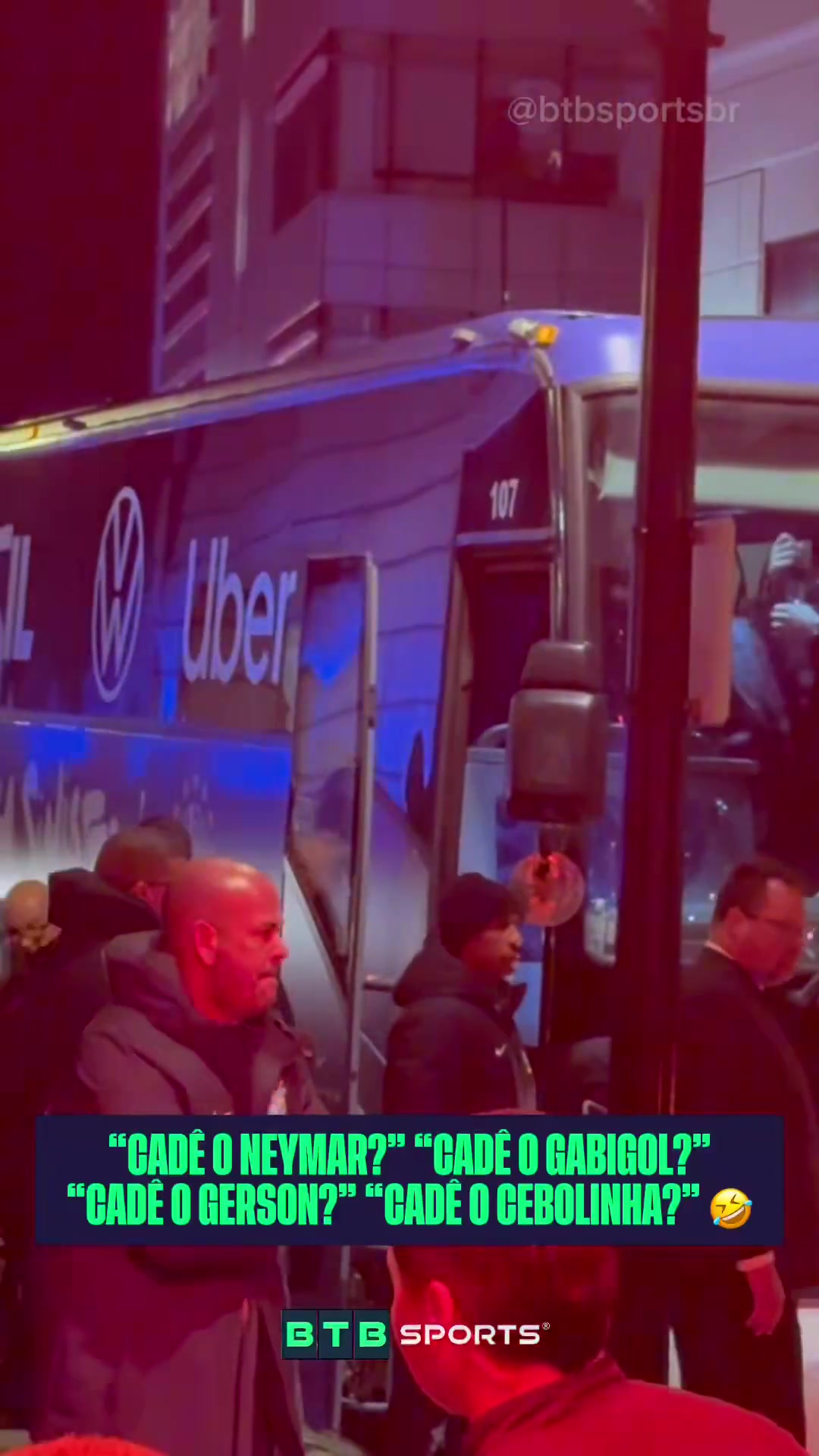 世界杯带不带?巴西队抵达波士顿,迎接的球迷高喊"内马尔在哪?"